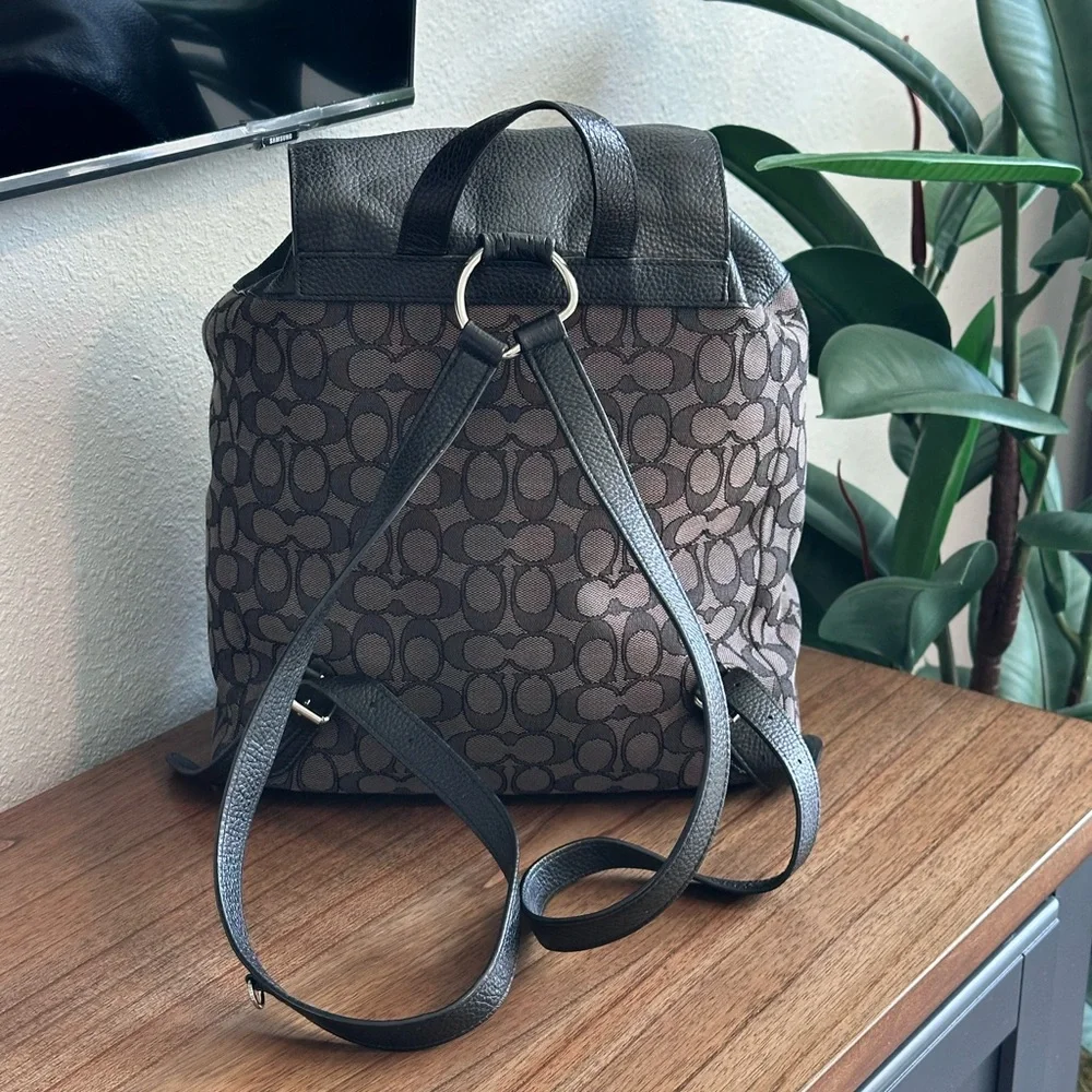 Coach Billie Backpack In Signature Jacquard - Excellent Condition! - Picture 4 of 13